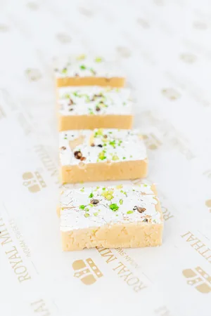 Mawa Elaiti Barfi (25 PCS)
