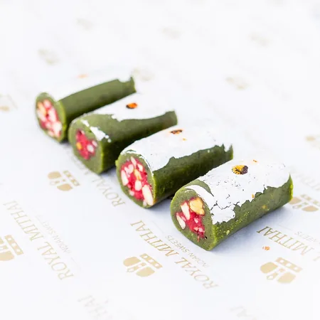 Dry Fruit Pista Roll (25 PCS)