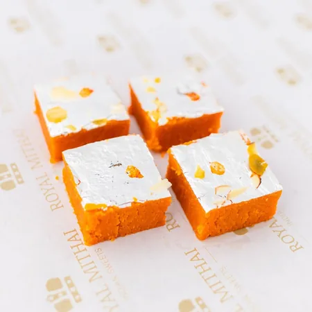 Besan Barfi (25 PCS)