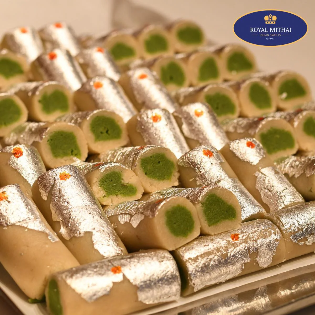 Kaju Pista Roll